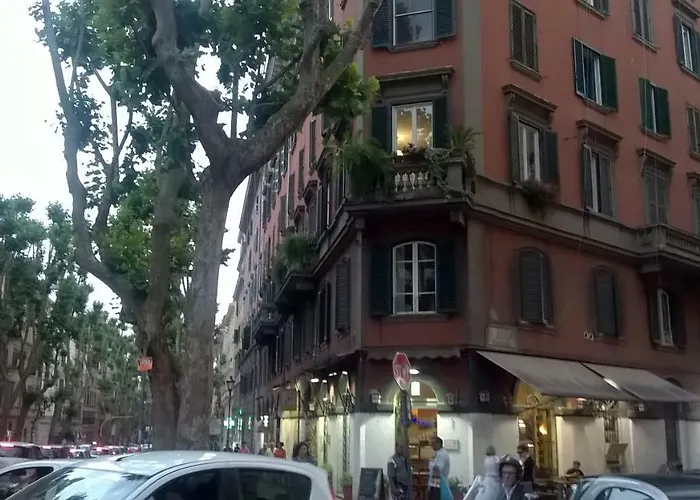 2 Be Home Colosseo Roma